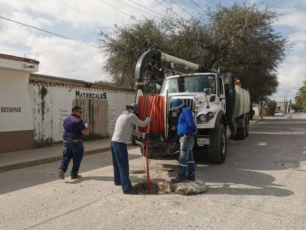 Contactanos para destape camion Vactor 24/7 en Veracruz